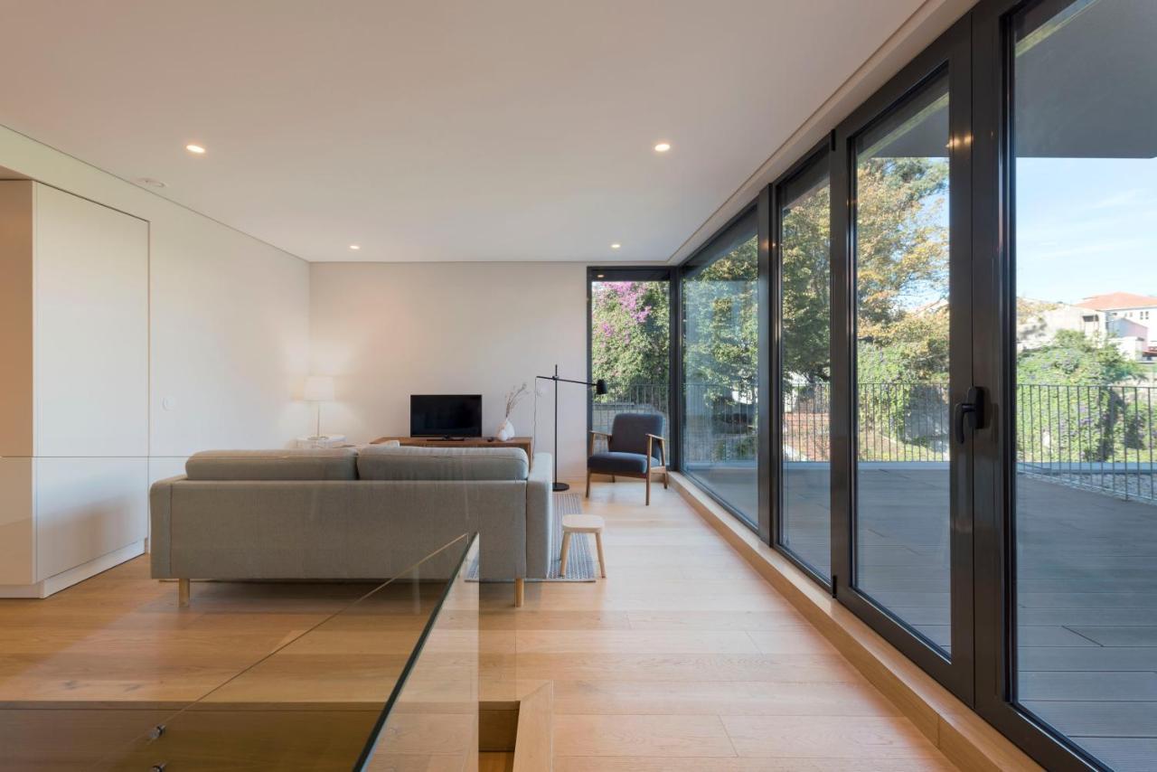Lovelystay - Primrose 2Br Flat With Free Parking, Ac And Balcony Porto Bagian luar foto